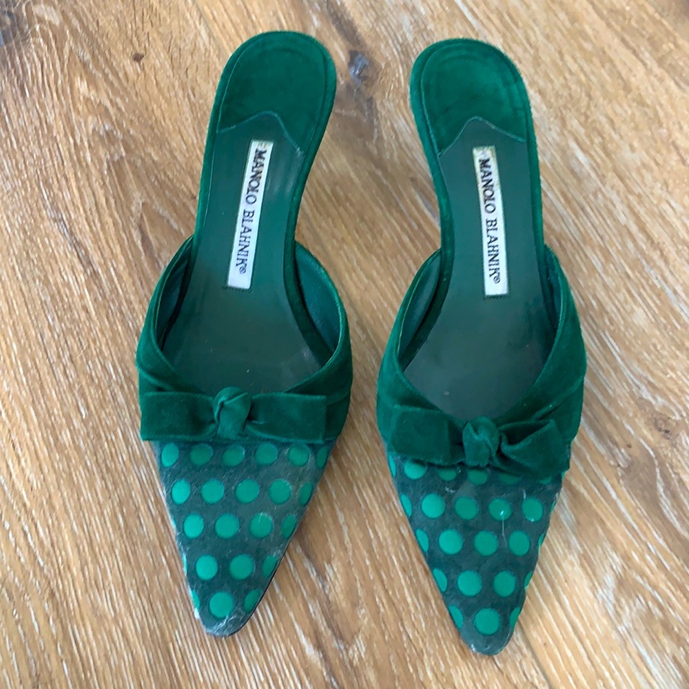 Manolo Blahnik 36 kitten heel